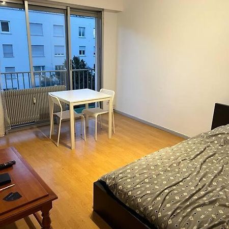 Studio A 2 Minutes De La Gare Apartman Mulhouse Kültér fotó